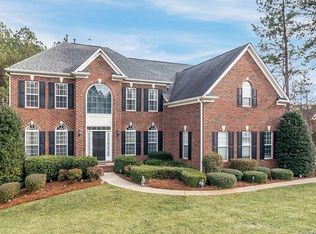 417 Stonewater Bay Ln, Mount Holly, NC 28120