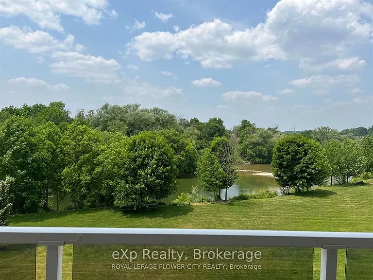 85 William St N #401 — Photo 26