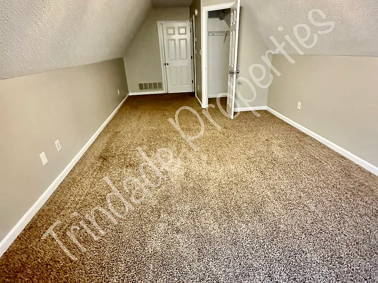 5673 Bedford Loop E — Photo 10