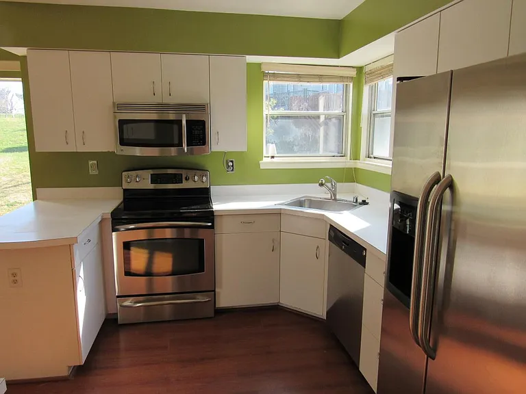 7734 Chatfield Ln — Photo 12