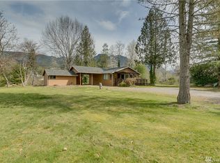 324 1st St, Gold Bar, WA 98251