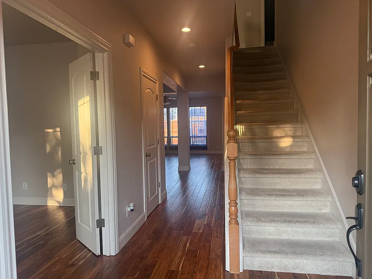 2288 Hollywood Dr NE — Photo 2