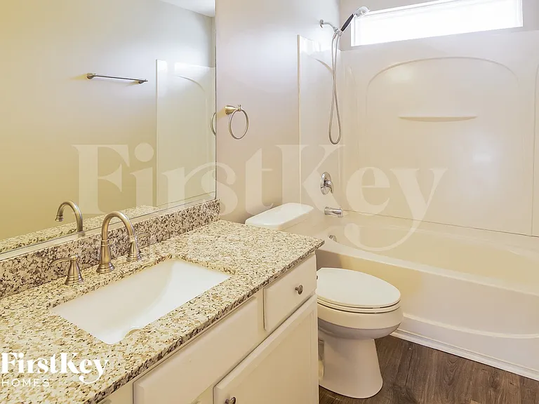 335 Seneca River Dr — Photo 13