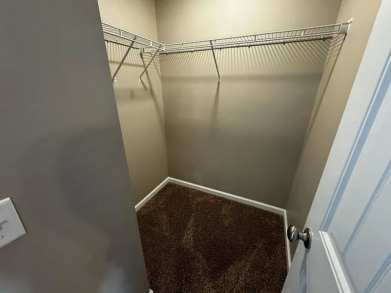75 Walker Ct — Photo 14