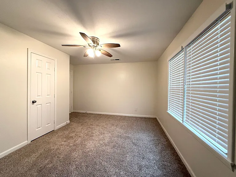 8 Piney Way — Photo 12