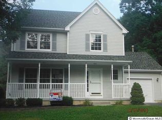 185 Stowaway Rd, Manahawkin, NJ 08050