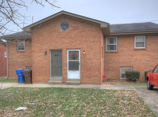 136 Strode Station Cir, Winchester, KY 40391