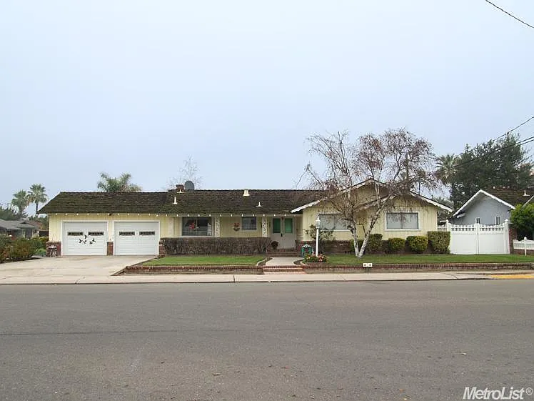 2419 Caswell Ave photo 1