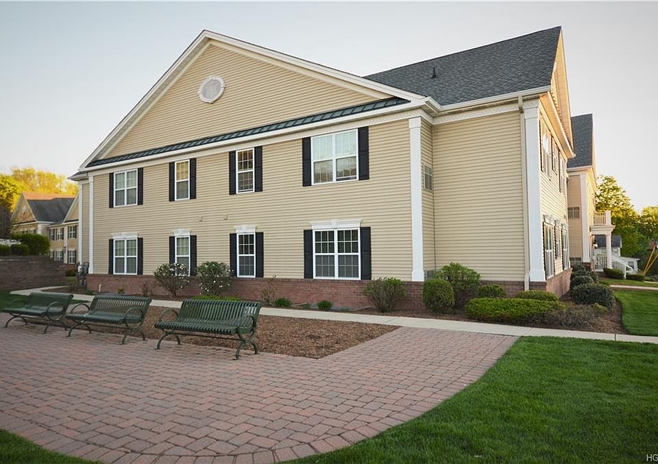 1st image of 309 Canter Ct
