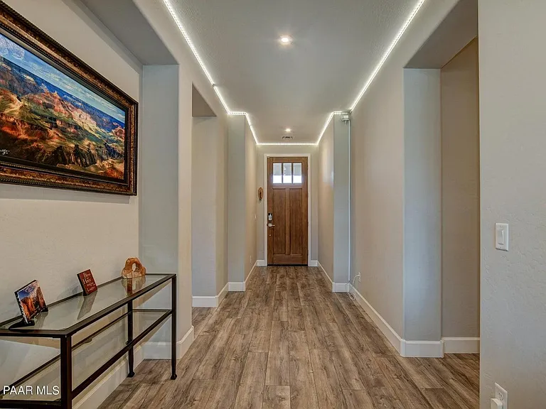 3851 Serenity Cliff Ct — Photo 2