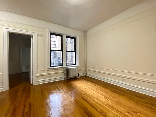 Rented by Oxford Property Group | media 12