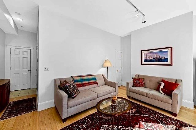 1st image of 254-6 Main St #2