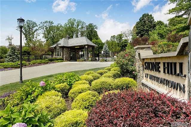 1st image of 79 Stone Hill Dr