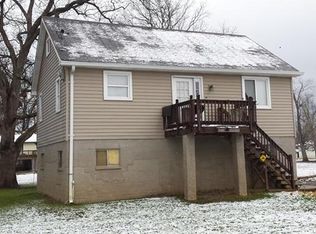 527 Park Ave, Saint Charles, MO 63301