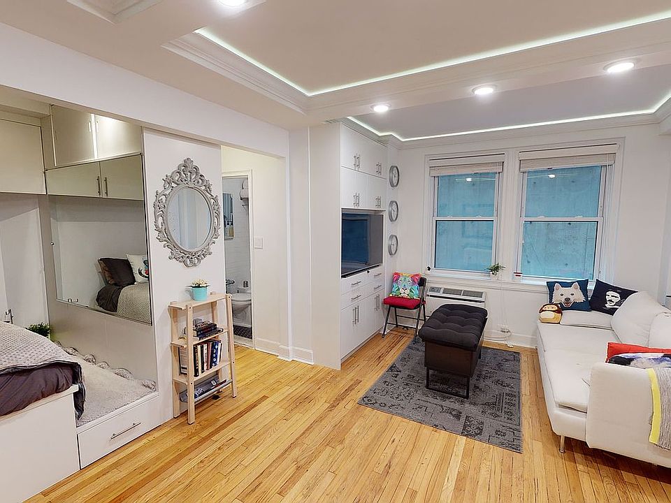 1st image of 155 E 49th St Lobby 1C