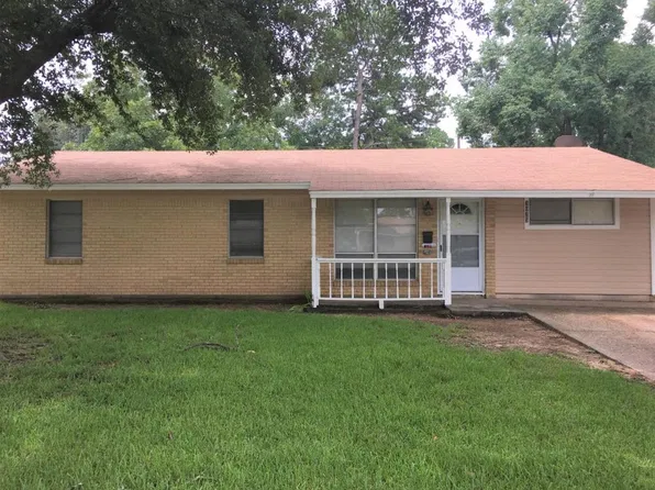 3025 Valley View Dr, Shreveport, LA 71108