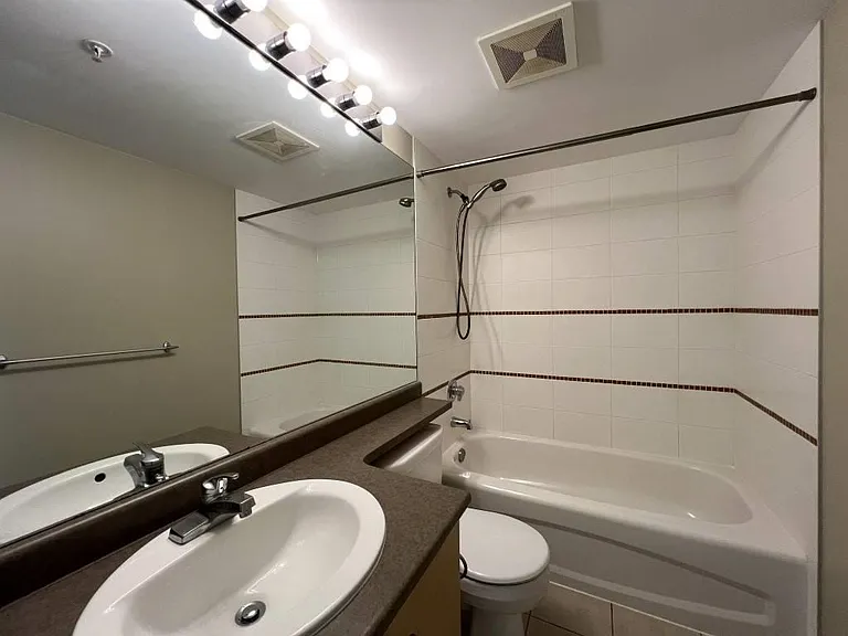 3660 Vanness Ave #201 — Photo 4