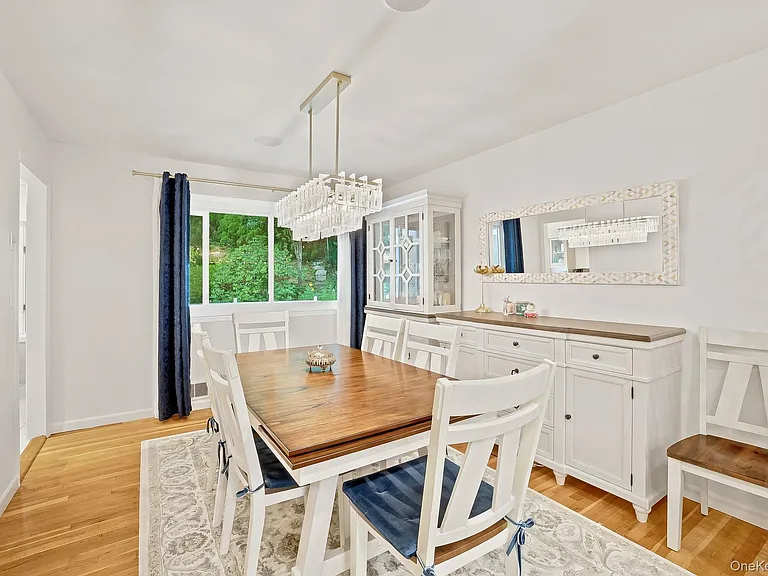 80 Hickory Hill Dr — Photo 8