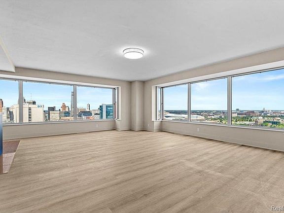 2nd image of 1300 E Lafayette St #2810-12