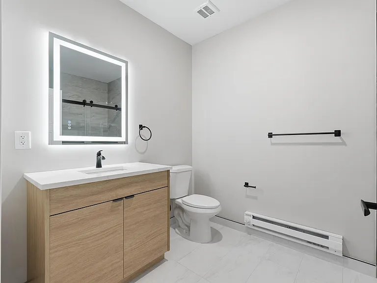 304 61st St #2C — Photo 7