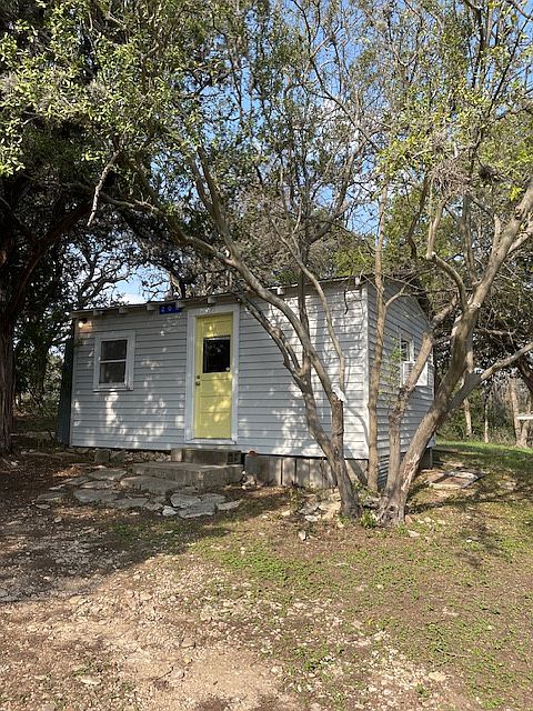 1st image of 206 Claremont Dr