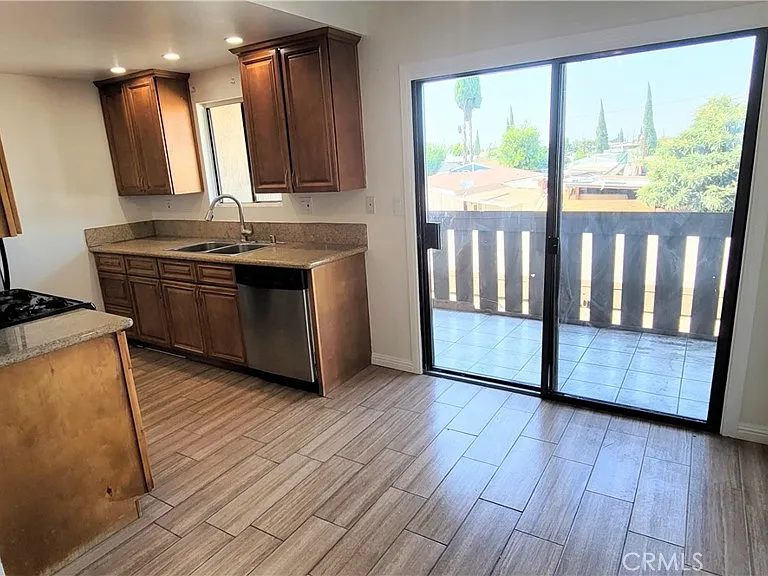 15351 Orange Ave #26 — Photo 5