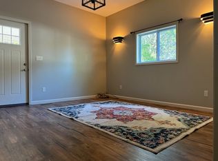 612 S 22nd St #1, Herrin, IL 62948