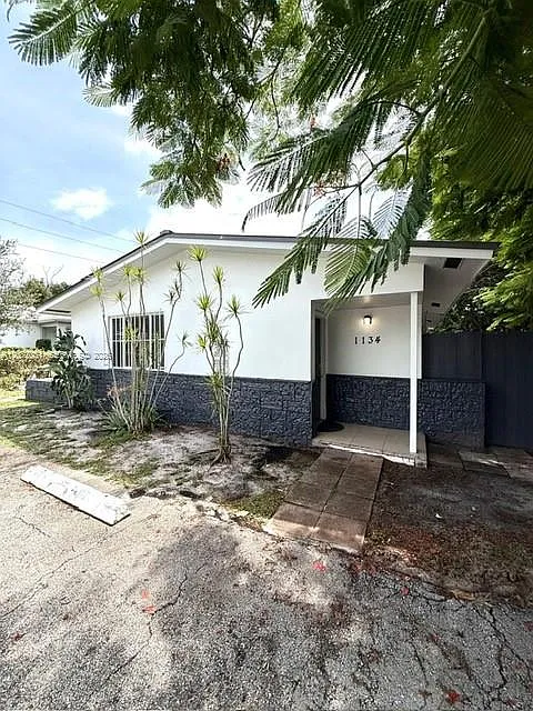 1134 NW 1st Ave #1134