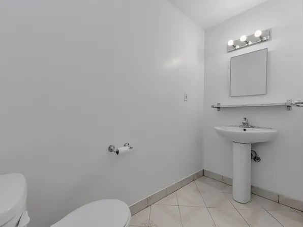 85 South Street image 9 of 11