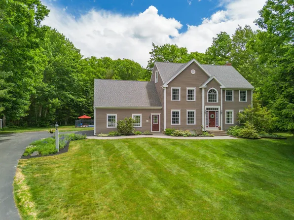 10 Sterlingwood Drive, Scarborough, ME 04074