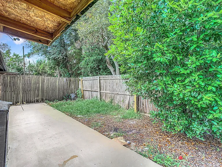 1525 Swordbill Dr — Photo 20