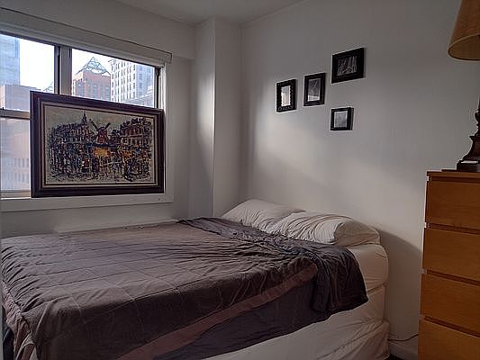 4th image of 111 3rd Ave APT 17A