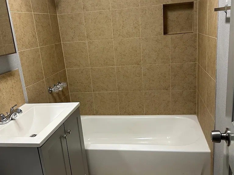 2419 Pannell St #26 — Photo 39