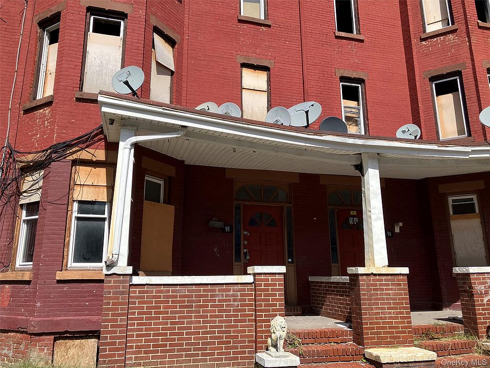 1st image of 96 Overlook Place
