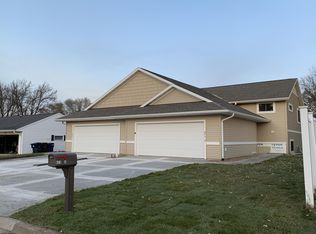 623 13th Ave S UNIT 2, Onalaska, WI 54650