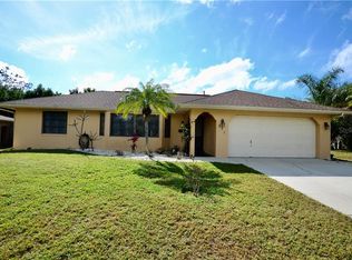 571 Mayview Ave NW, Port Charlotte, FL 33952