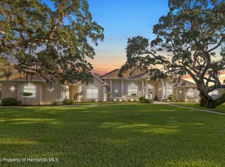 18688 Autumn Lake Blvd, Hudson, FL 34667