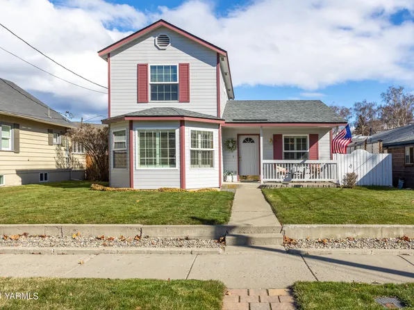 317 Naches Ave, Naches, WA 98937