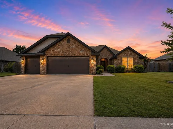 12504 Barranger Dr, Farmington, AR 72730