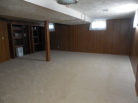 5th image of 3066 S 49th Ave