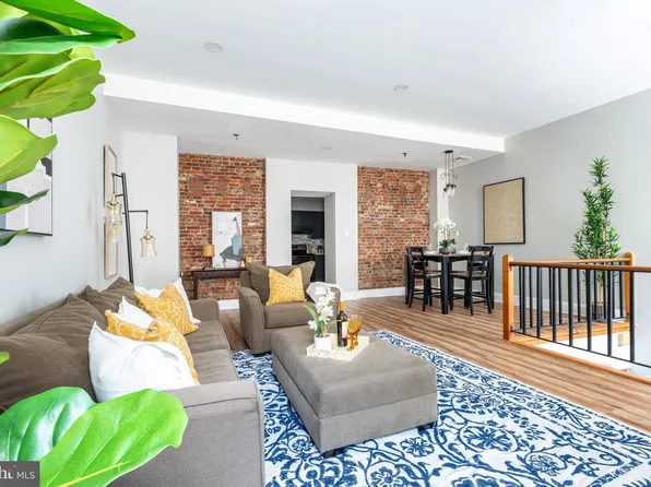 101 Arch St APT 1J, Philadelphia, PA 19106