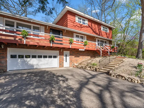 1619 Mar Dr, McHenry, IL 60051