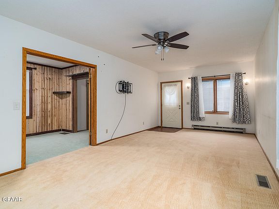 3rd image of 115 Fenton Ave