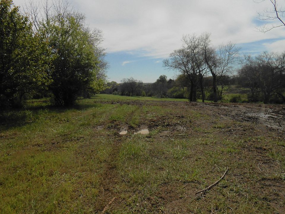 2nd image of 1269 Barry Ln
