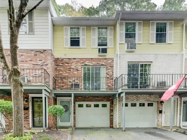 96 Hunter Court #96, Torrington, CT 06790