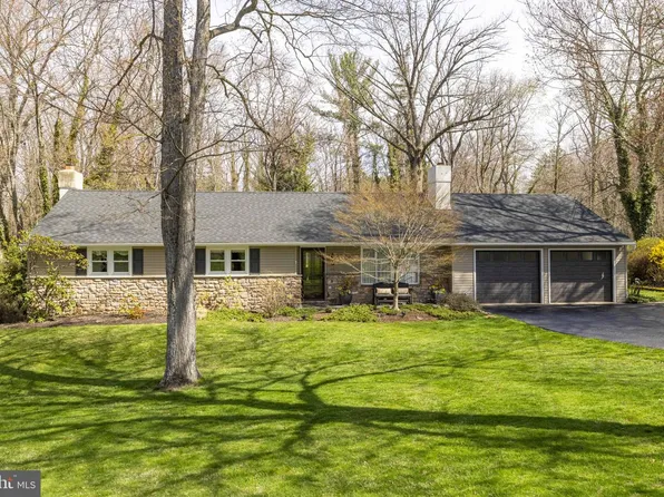 92 Oak Dr, Doylestown, PA 18901