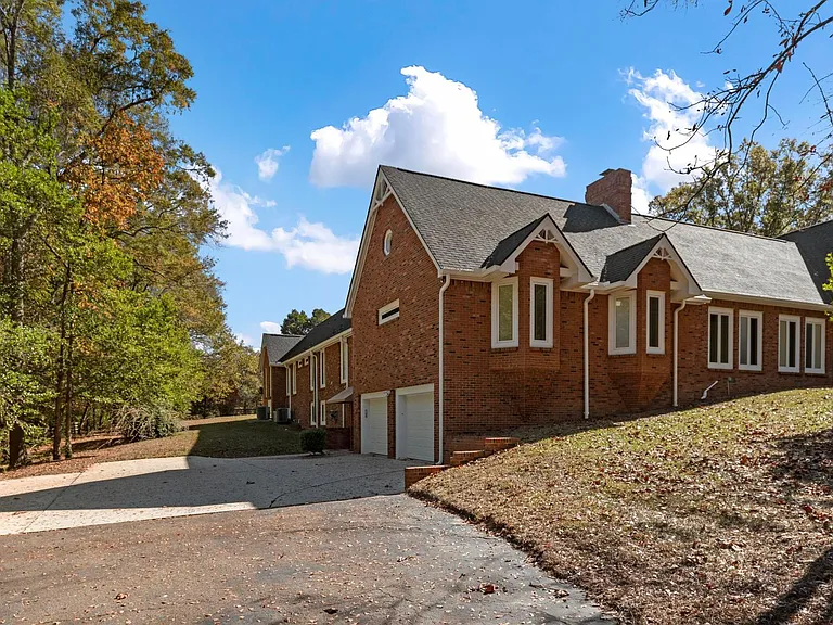 714 N Shady Ln — Photo 39