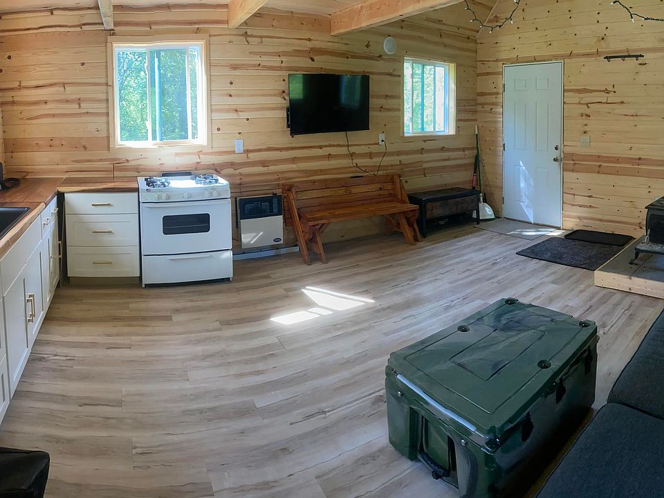 1st image of 27664 S Aurora Lake Rd