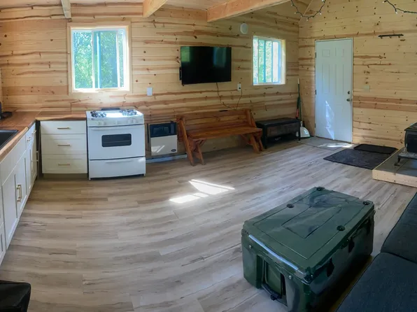 27664 S Aurora Lake Rd, Trapper Creek, AK 99683