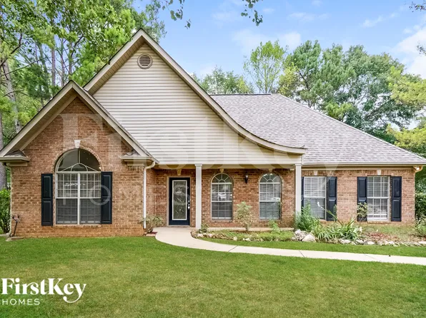 150 Chinaberry Ln, Maylene, AL 35114